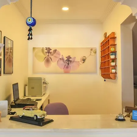 Tunan Hotel 3*