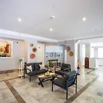 Tunan Hotel