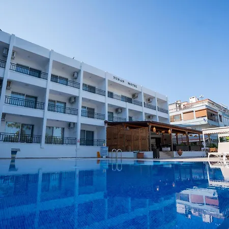 Tunan Hotel